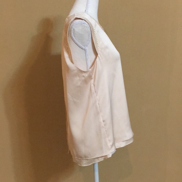 ✨TCEC✨CREAM SLEEVELESS TOP - Picture 5 of 15